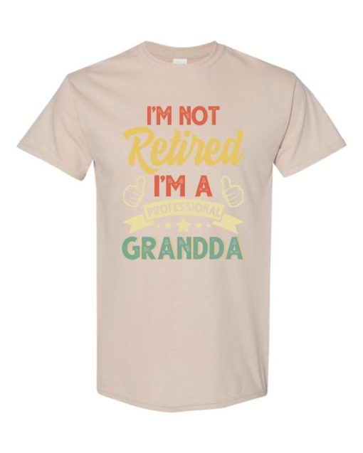 I AM NOT RETIRED  - Adult Round-neck T-shirt