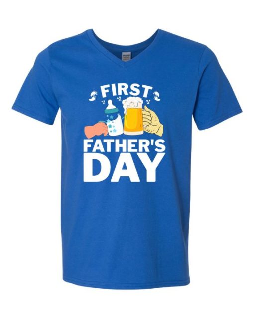 FIRST FATHERS DAY  - T-shirt Col V Pour Adultes
