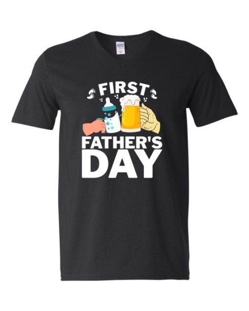 FIRST FATHERS DAY  - T-shirt Col V Pour Adultes